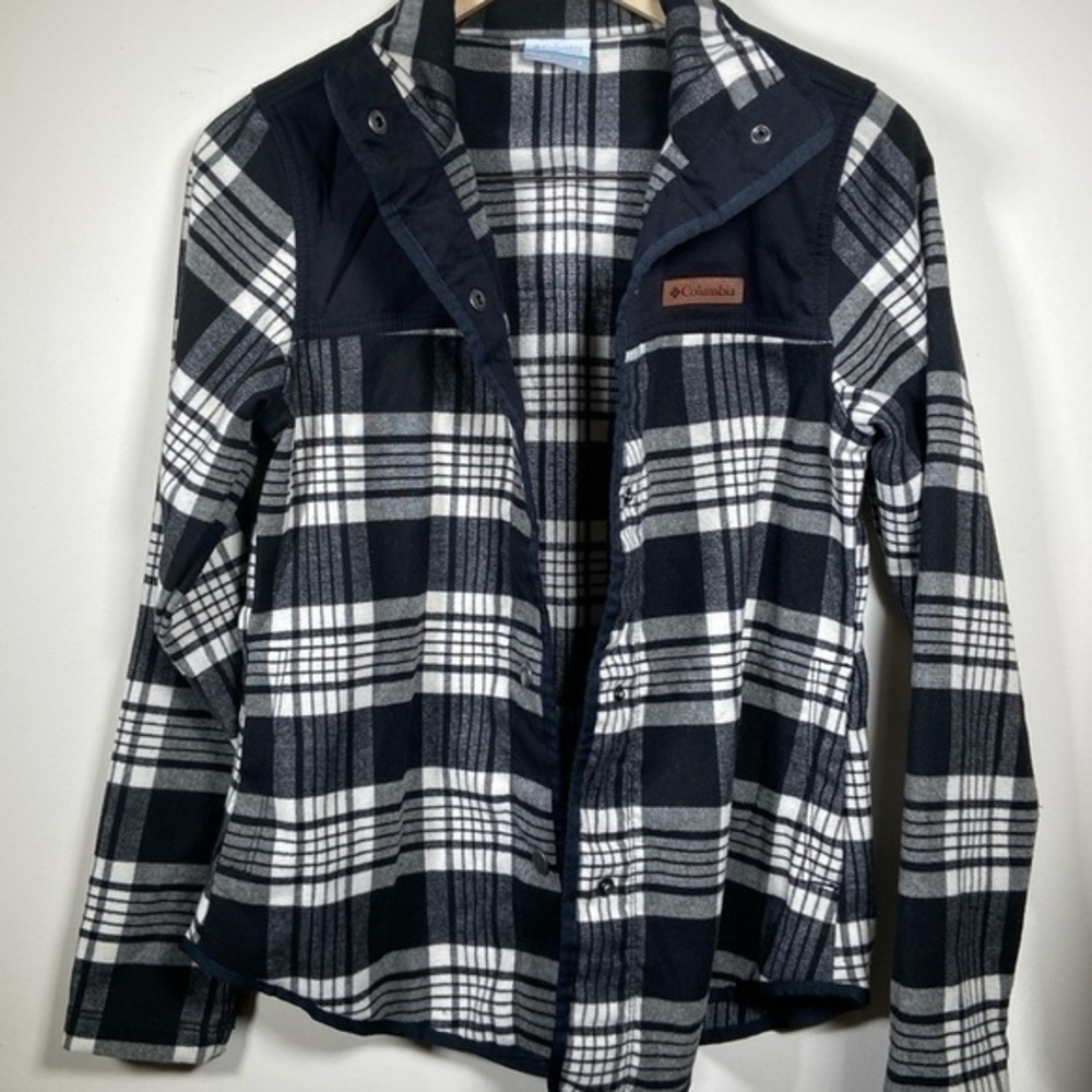 Columbia Jacket – New Without Tags, Size S